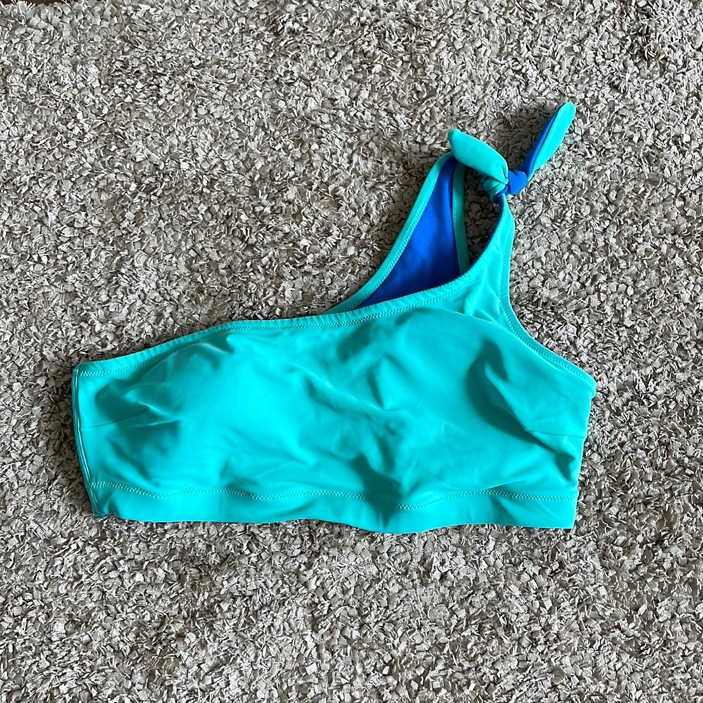 Old Navy - One Shoulder Bikini top - M - worn once